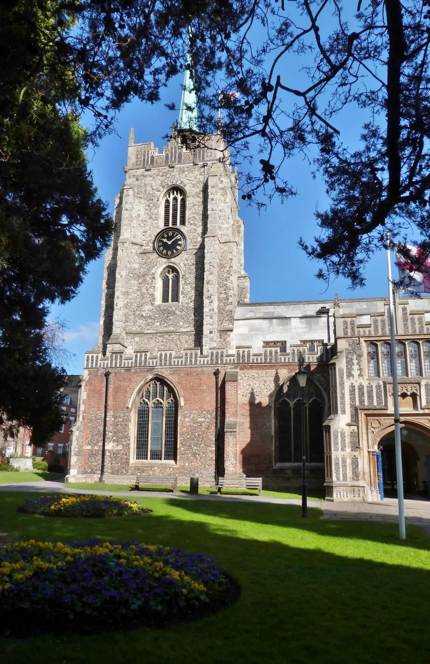 Chelmsford: A Guide to Essex's County City